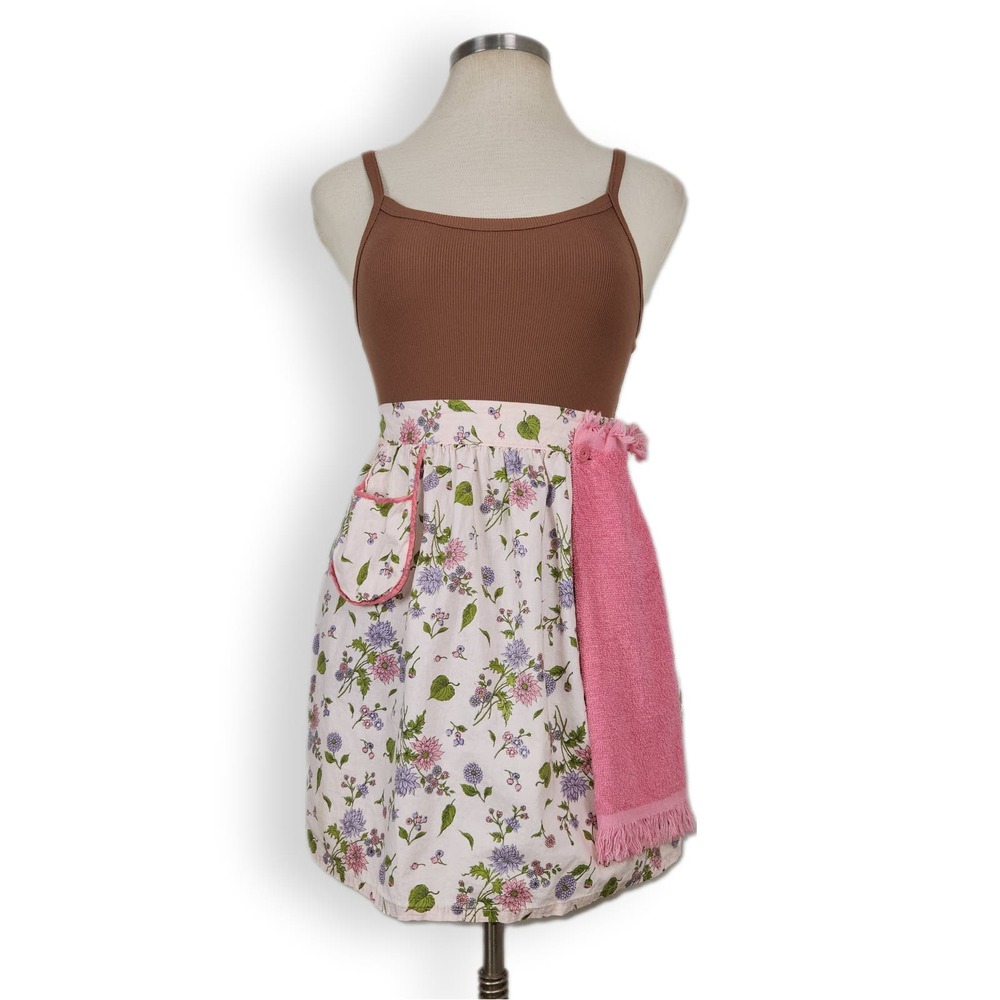 Pretty in Pink Flower & Towel Apron